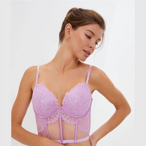 38D - Top estilo corsé push up